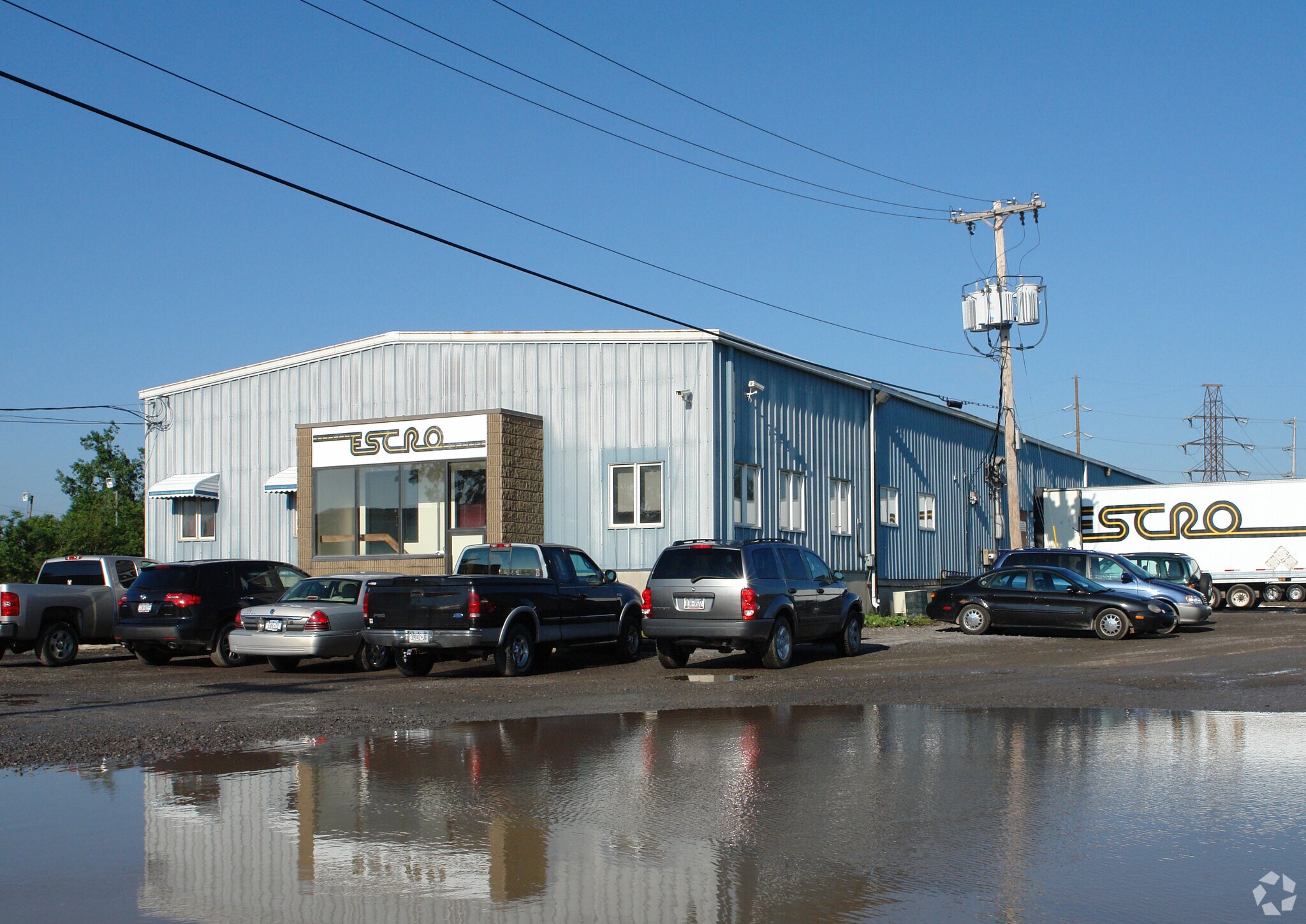 275 Mayville Ave, Tonawanda, NY à louer Photo principale– Image 1 sur 4