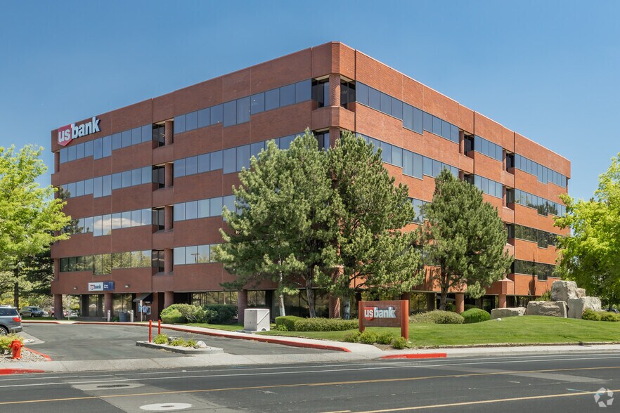 5190 Neil Rd, Reno, NV à louer - Photo principale – Image 1 sur 10