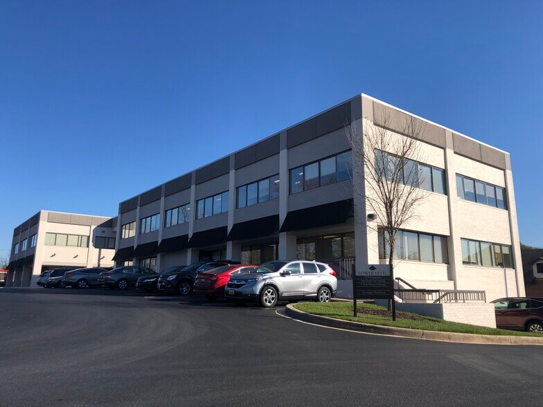 9 Schilling Rd, Hunt Valley, MD à louer - Photo de l’immeuble – Image 3 sur 11