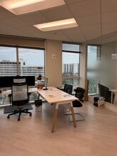 5200 Waterford District Dr, Miami, FL à louer Photo intérieure– Image 2 sur 5