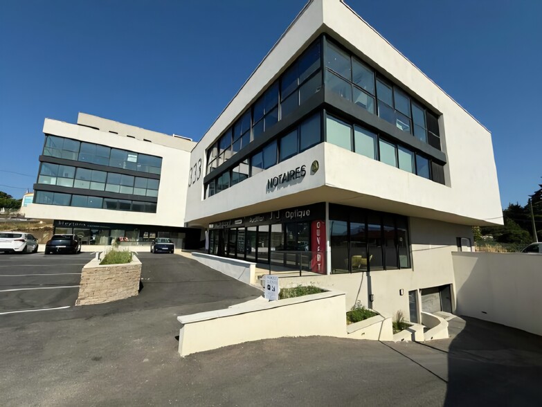 Avenue Marcel Paul, La Seyne-sur-Mer à louer - Photo de l’immeuble – Image 2 sur 6