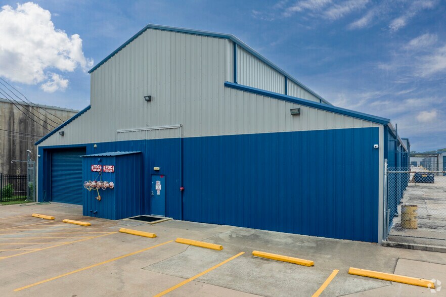 3526-3530 Lang Rd, Houston, TX à louer - Photo de l’immeuble – Image 3 sur 29