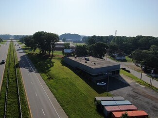 Plus de détails pour 2216 Dunmore Ct, High Point, NC - Industriel/Logistique à louer