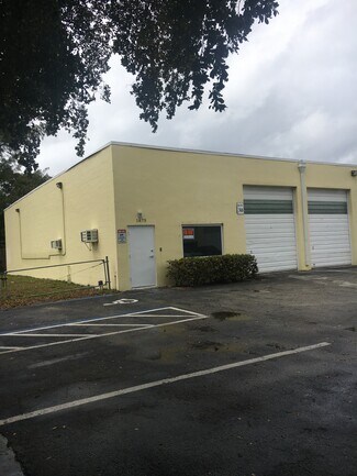 Plus de détails pour 1875 S Dixie Hwy, Pompano Beach, FL - Local d'activités à louer