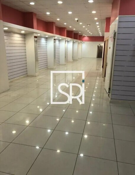 Local commercial dans Vichy à vendre - Photo de l’immeuble – Image 1 sur 10