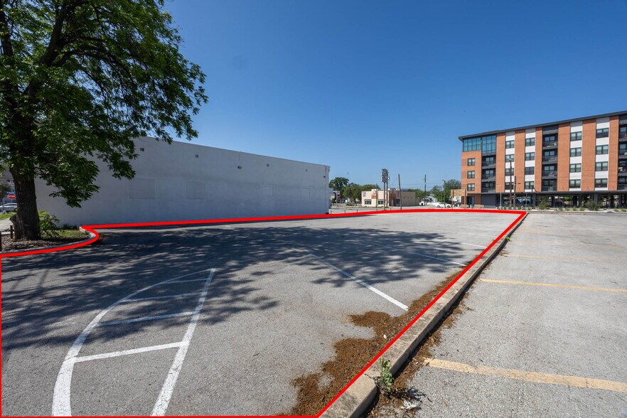 000 San Pedro Ave, San Antonio, TX à vendre - Photo de l’immeuble – Image 2 sur 5