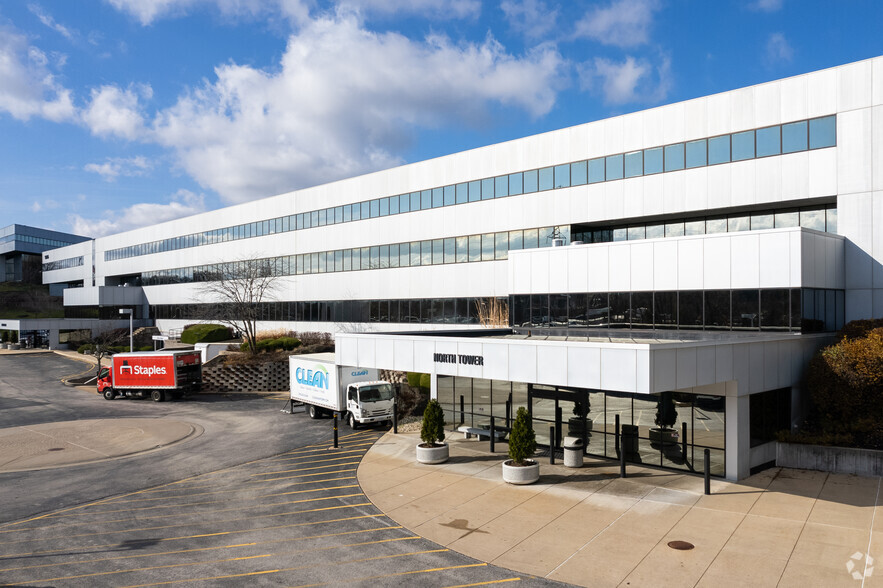 12855 N 40 Dr, Saint Louis, MO à louer - Photo de l’immeuble – Image 3 sur 8