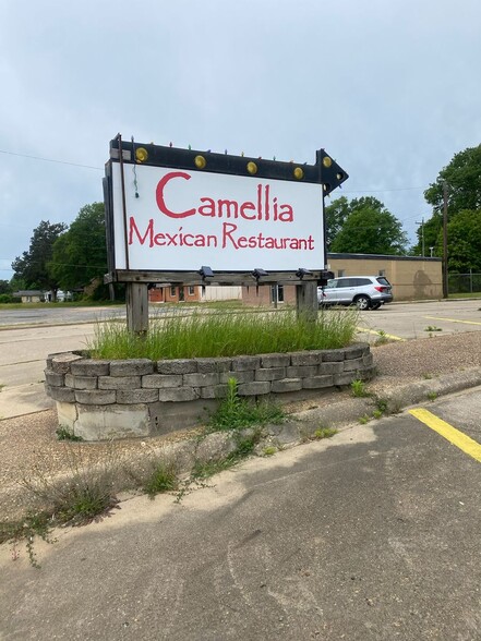 812 Washington Ave, Mansfield, LA à vendre - Photo de l’immeuble – Image 2 sur 8