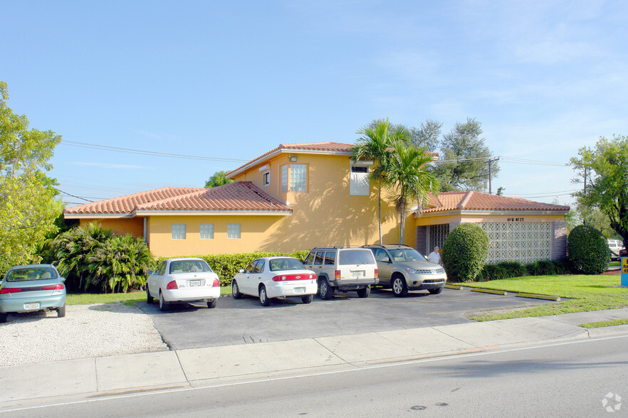 49 W 49th St, Hialeah, FL à vendre - Photo principale – Image 1 sur 18