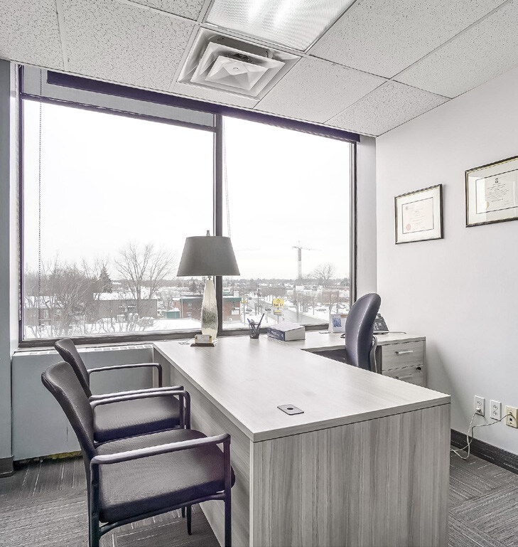 400 Boul Curé-Labelle, Laval, QC H7V 2S6 - Lot 400 - - Photo intérieure - Image 1 of 10