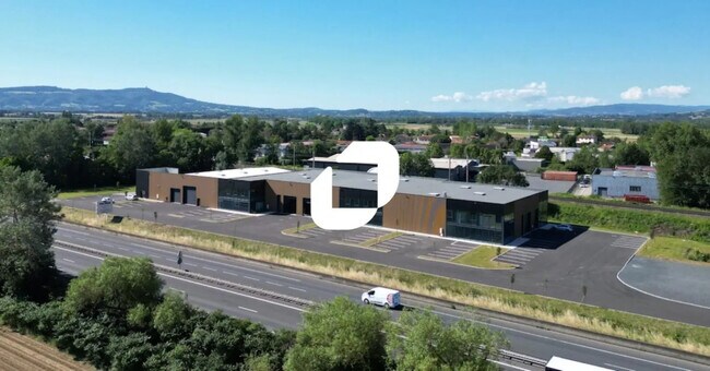 Plus de détails pour 317 Rue Du Vauzel, Ambérieux - Bureau, Local d'activités à louer