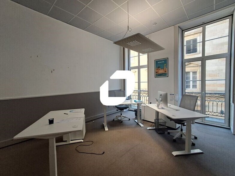 Bureau dans Bordeaux à louer - Photo intérieure – Image 3 sur 12