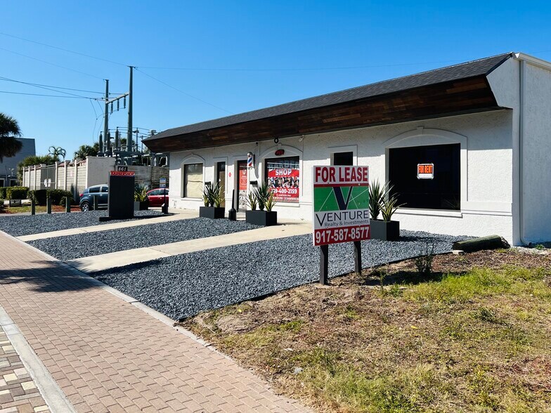 861 SE 47th Ter, Cape Coral, FL à louer - Photo de l’immeuble – Image 2 sur 12