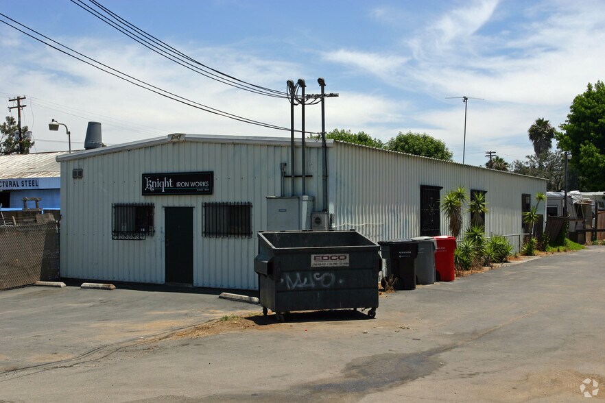 724 Rincon St, Vista, CA à vendre - Photo de l’immeuble – Image 3 sur 3