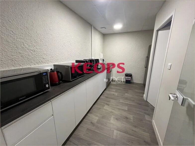 Local d’activités dans Toulouse à louer - Photo de l’immeuble – Image 3 sur 7