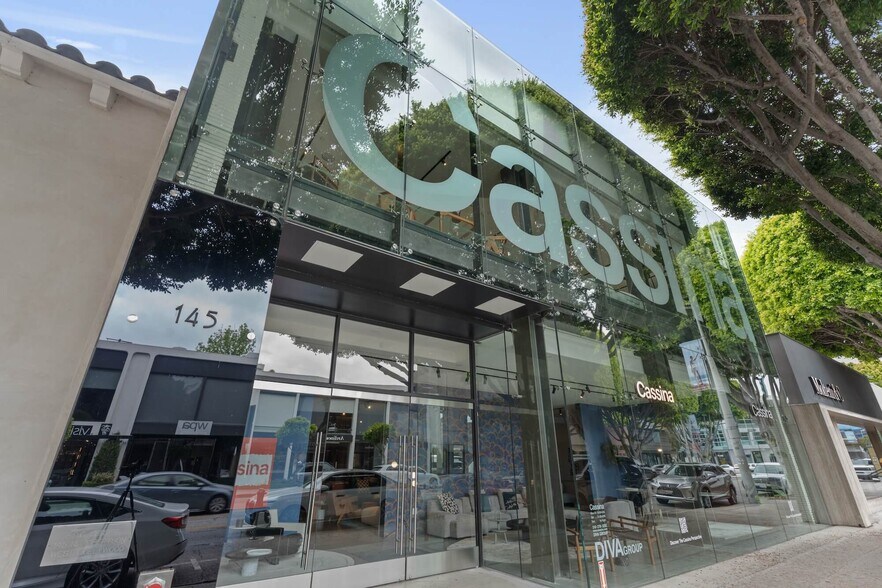 145 N Robertson Blvd, West Hollywood, CA à vendre - Photo de l’immeuble – Image 2 sur 8