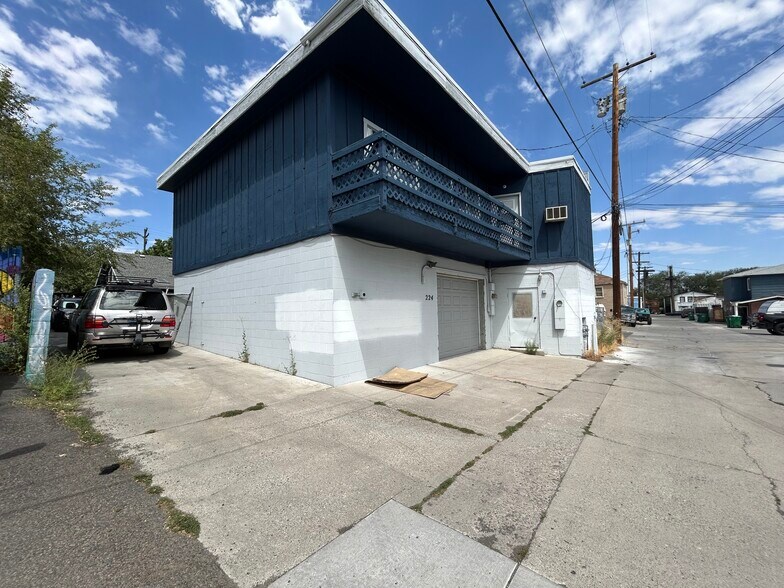224 Vassar St, Reno, NV à louer - Photo de l’immeuble – Image 3 sur 17
