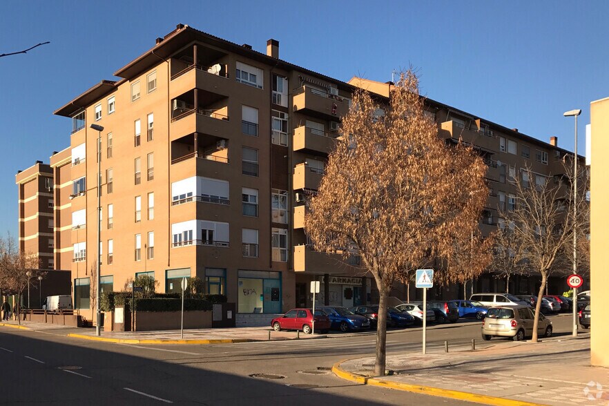 Immeuble residentiel dans Humanes de Madrid, Madrid à vendre - Photo principale – Image 1 sur 4