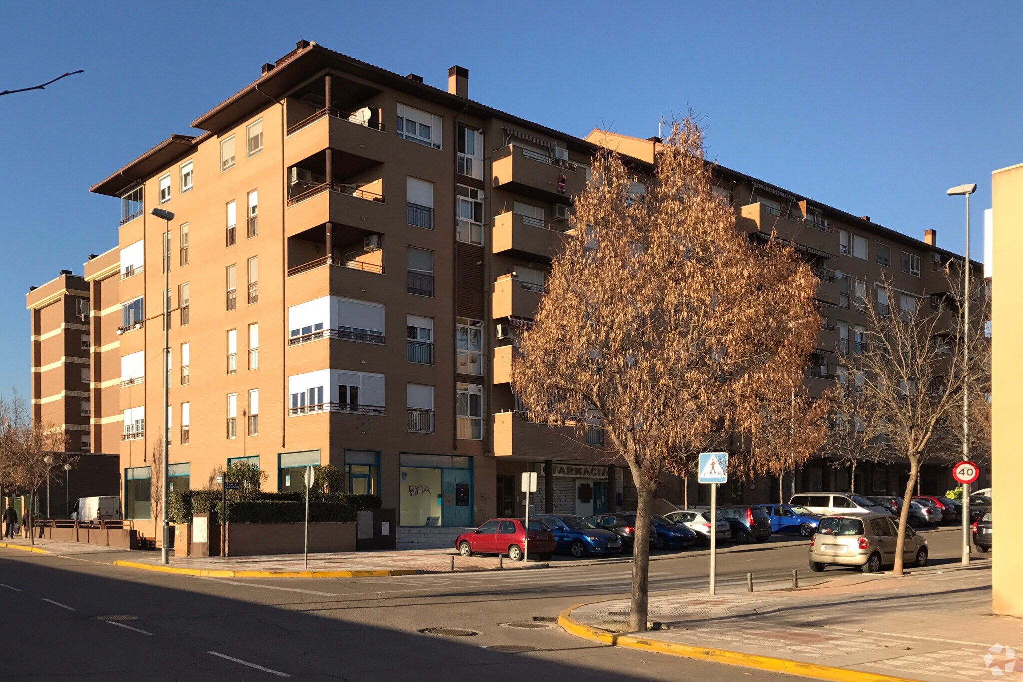Immeuble residentiel dans Humanes de Madrid, Madrid à vendre Photo principale– Image 1 sur 5
