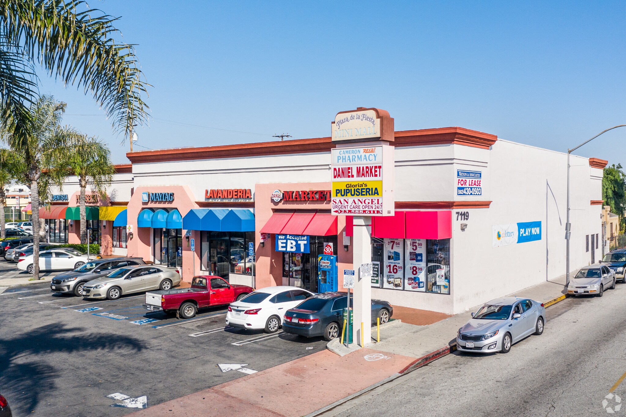 7119 Seville Ave, Huntington Park, CA à vendre Photo principale– Image 1 sur 4
