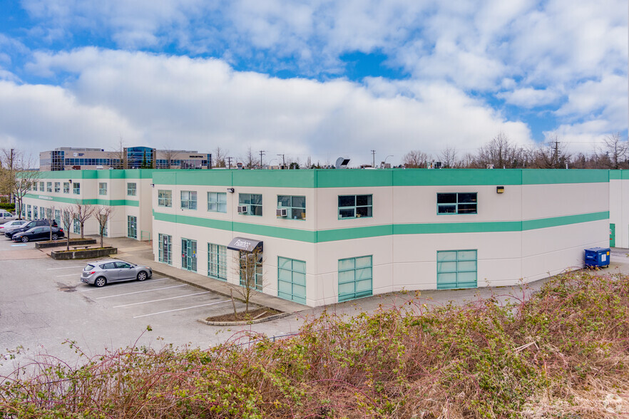 17665 66A Ave, Surrey, BC à vendre - Photo principale – Image 1 sur 9