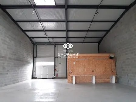 Plus de détails pour Industriel/Logistique à louer