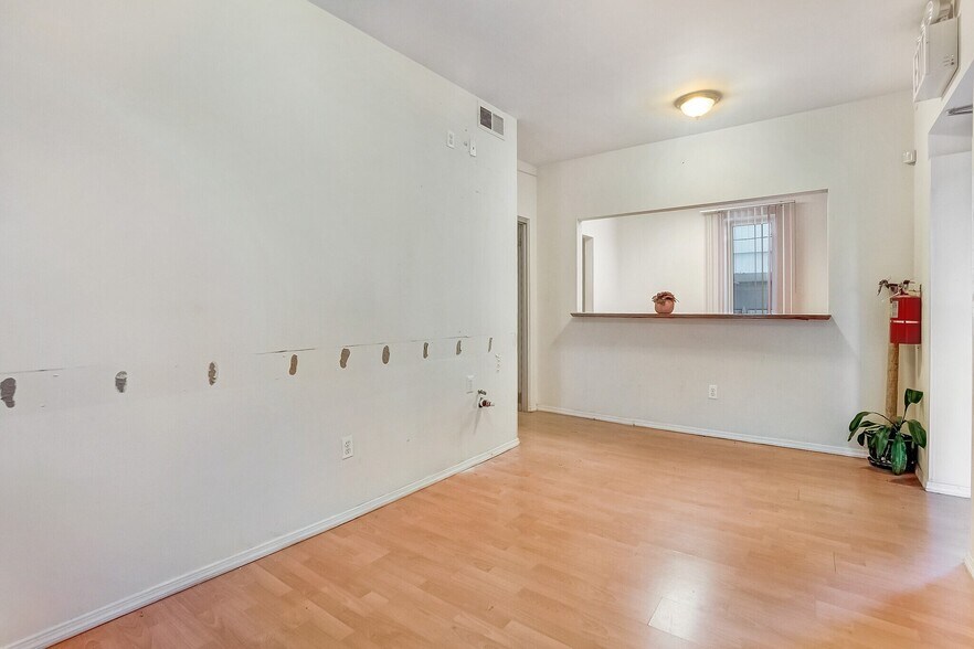1835 E 14th St, Brooklyn, NY à louer - Photo de l’immeuble – Image 3 sur 7