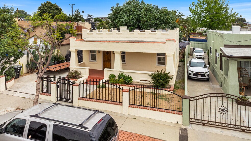 600 S Ditman Ave, Los Angeles, CA à vendre - Photo de l’immeuble – Image 3 sur 38