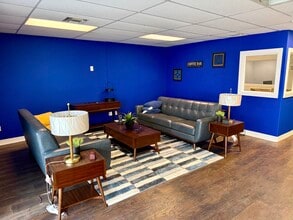 5973-5977 Bandera Rd, San Antonio, TX à louer Photo intérieure– Image 2 sur 11