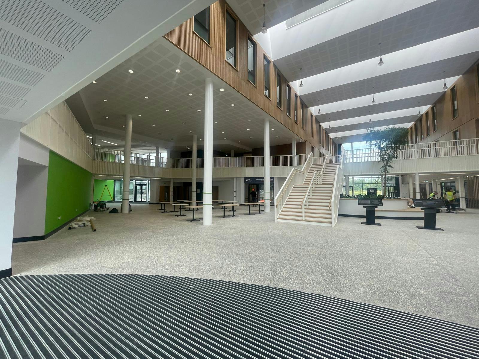 Pentre Awel, Llanelli à louer Hall d’entrée– Image 1 sur 9