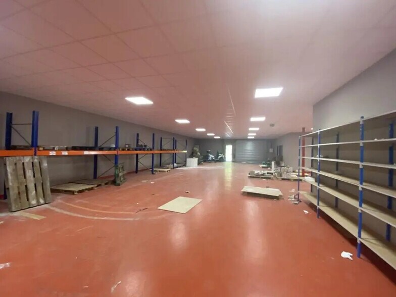 Local d'activités dans Maromme à vendre - Photo intérieure – Image 3 sur 4