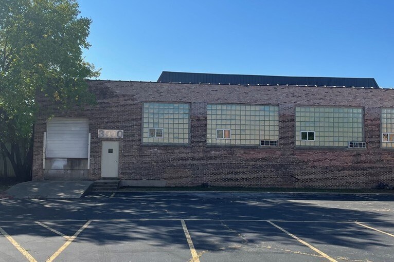 3928 Rockwell St, Chicago, IL à louer - Photo de l’immeuble – Image 2 sur 5