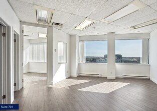 1000 Saint-Jean, Pointe-claire, QC à louer Photo intérieure– Image 1 sur 2