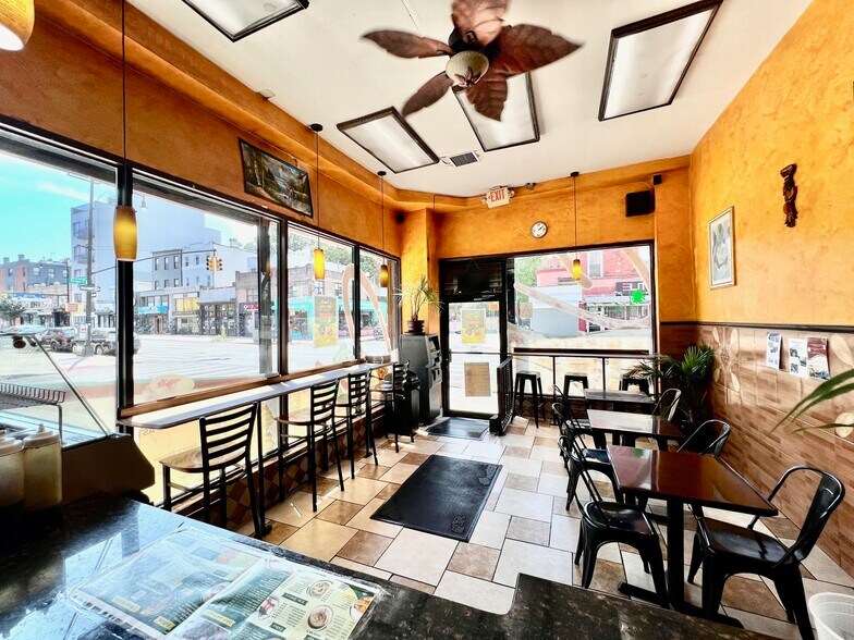 613A Nostrand Ave, Brooklyn, NY à louer - Photo de l’immeuble – Image 3 sur 16