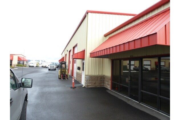 4802-4810 Table Rock Rd, Medford, OR à louer - Photo de l’immeuble – Image 2 sur 11