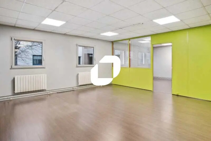 Bureau dans Villeurbanne à louer - Photo de l’immeuble – Image 3 sur 12