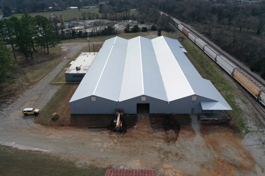 1313 Frazier St, Athens, AL à louer - Photo de l’immeuble – Image 1 sur 4