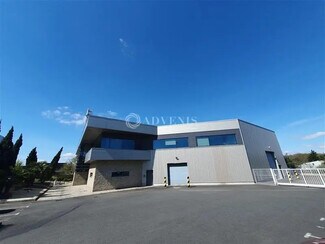 Plus de détails pour Local d'activités à louer