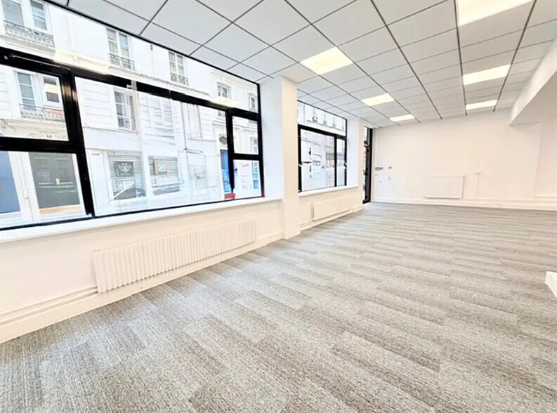 Bureau dans Paris à louer - Photo de l’immeuble – Image 1 sur 5