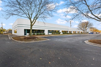 Plus de détails pour 44099 Plymouth Oaks Blvd, Plymouth, MI - Local d'activités à louer