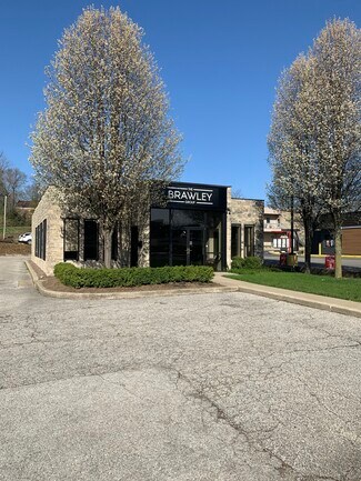 Plus de détails pour 616 S College Mall Rd, Bloomington, IN - Bureau à vendre