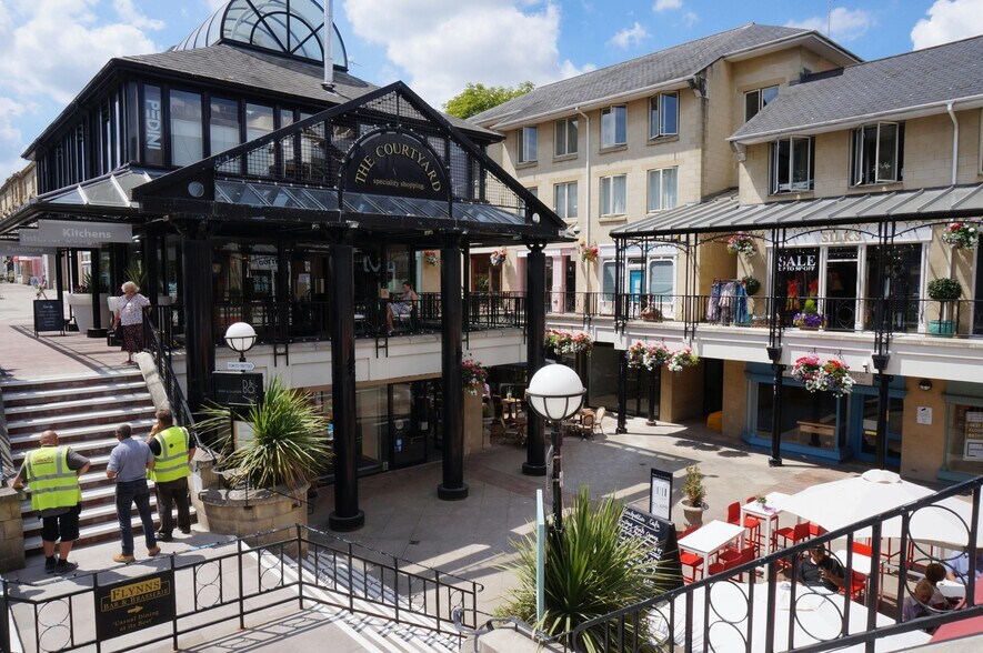 Montpellier St, Cheltenham à louer - Photo de l’immeuble – Image 3 sur 7