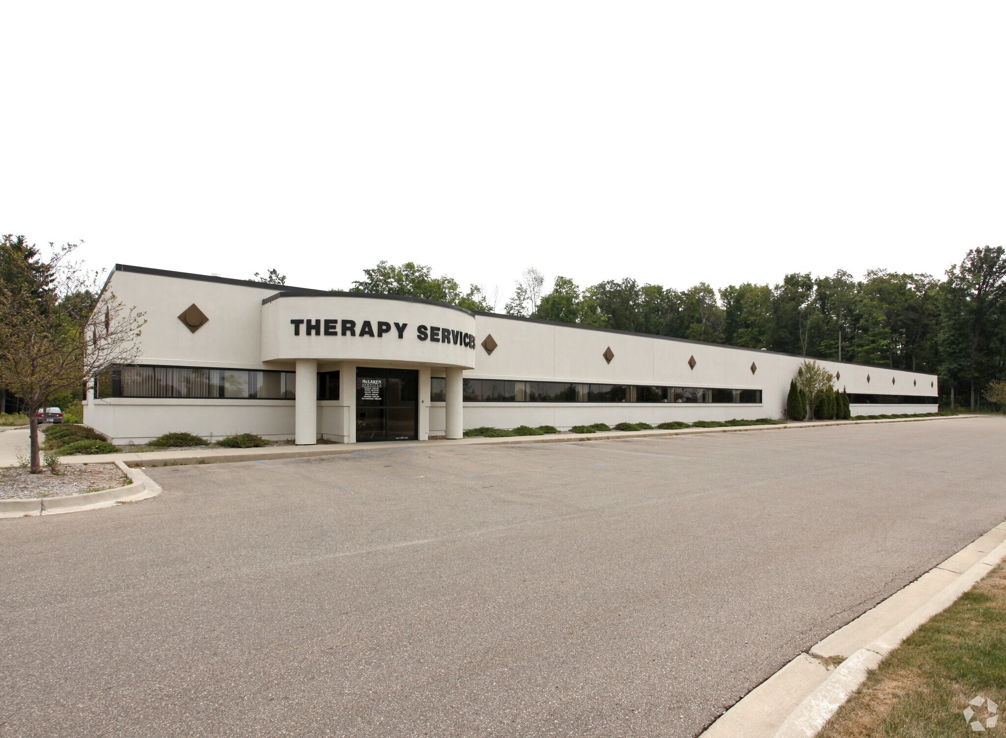 2500 N Elms Rd, Flint, MI à vendre Photo principale– Image 1 sur 4
