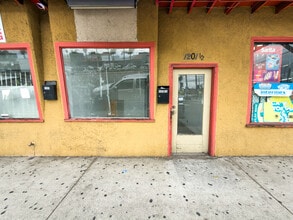 1201-1205 S Greenwood Ave, Montebello, CA à louer Photo intérieure– Image 2 sur 7