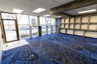 6145-6173 6 St SE, Calgary, AB à louer Photo intérieure– Image 2 sur 19