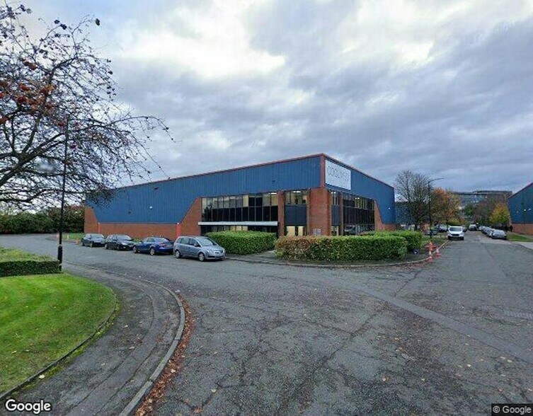 Longbridge Rd, Manchester à louer - Photo de l’immeuble – Image 3 sur 9