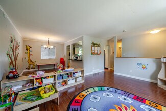 Plus de détails pour 32533 Ptarmigan Dr, Mission, BC - Local commercial à vendre