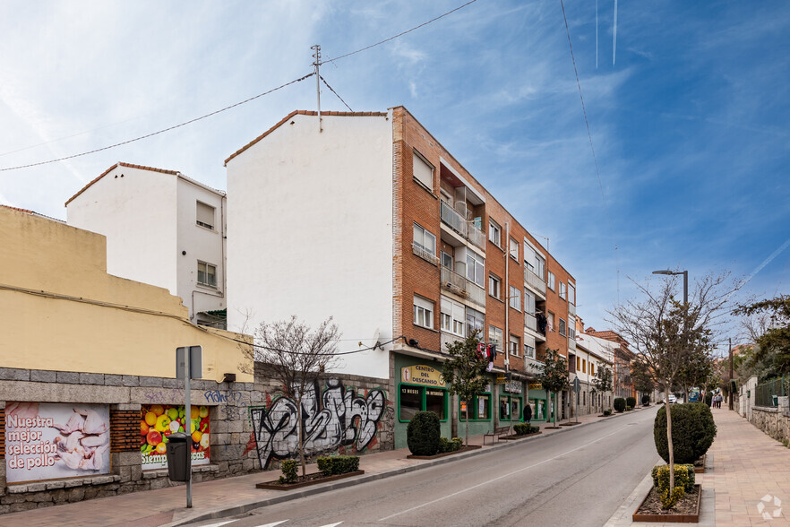 Avenida Libertad, 60, Colmenar Viejo, Madrid à vendre - Photo de l’immeuble – Image 2 sur 2