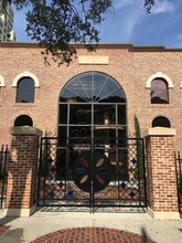 100 3rd St S, Saint Petersburg, FL à louer Photo intérieure– Image 1 sur 4