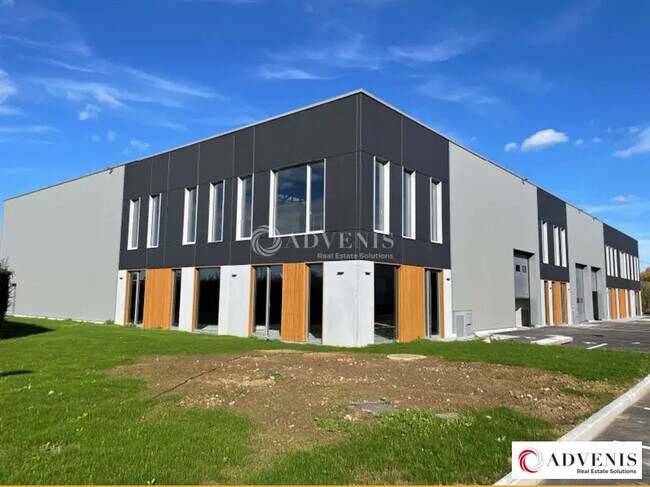 Plus de détails pour Industriel/Logistique à louer